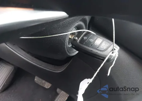 2019 Hyundai Santa Fe Se z USA, uszkodzony, nr VIN 5NMS2CAD5KH085698